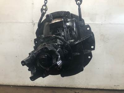 Meritor RS23160 Rear Differential for a Freightliner Cascadia