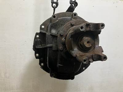 Meritor RS23160 Rear Differential for a Freightliner Cascadia