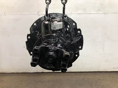 Meritor RS23160 Rear Differential for a Freightliner FLD112