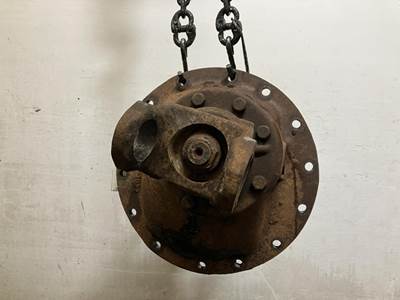 Meritor SLHD Rear Differential for a Ford LT8000