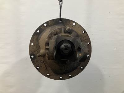 Meritor SQ100 Rear Differential for a Freightliner FLD120