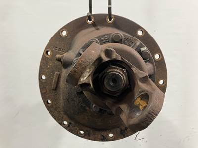 Meritor SQ100 Rear Differential for a Volvo Wia