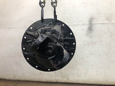 Meritor SQHP Rear Differential for a Freightliner FLC120