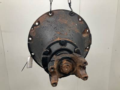 Spicer W230S Rear Differential for a International 7100