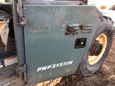 Gehl DL10H55 Door Assembly