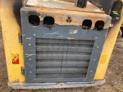 Gehl R165 Door Assembly