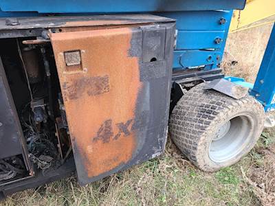 Genie GS-2669 RT Door Assembly for a Genie GS2669 RT