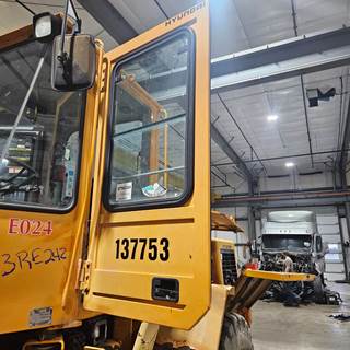 Hyundai HL740XTD-3 Door Assembly