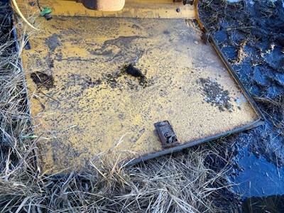 Volvo G746B Door Assembly