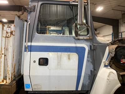 Ford LNT9000 Front Door Assembly