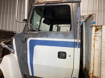 Ford LNT9000 Front Door Assembly
