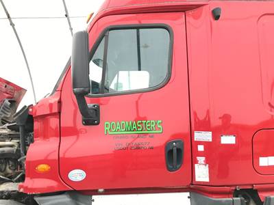 Freightliner Cascadia Front Door Assembly