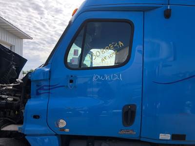 Freightliner Cascadia Front Door Assembly