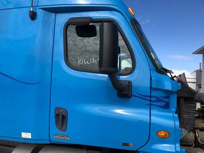 Freightliner Cascadia Front Door Assembly