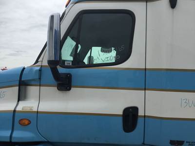 Freightliner Cascadia Front Door Assembly