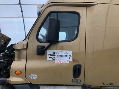 Freightliner Cascadia Front Door Assembly