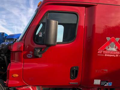 Freightliner Cascadia Front Door Assembly