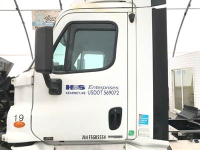 Freightliner Cascadia Front Door Assembly