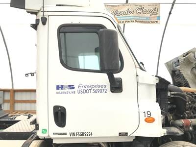Freightliner Cascadia Front Door Assembly