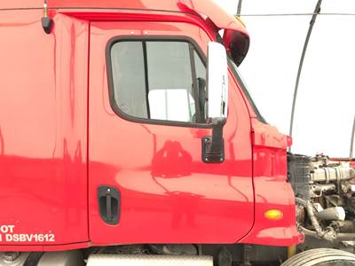 Freightliner Cascadia Front Door Assembly