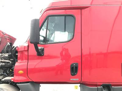 Freightliner Cascadia Front Door Assembly