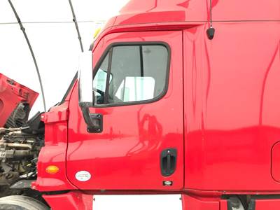 Freightliner Cascadia Front Door Assembly