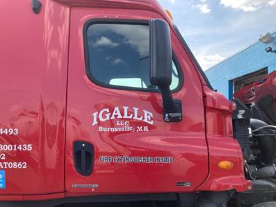 Freightliner Cascadia Front Door Assembly