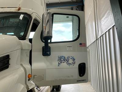 Freightliner Cascadia Front Door Assembly
