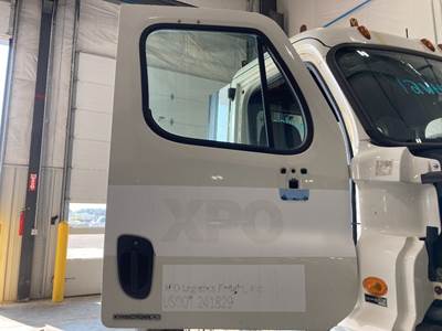 Freightliner Cascadia Front Door Assembly