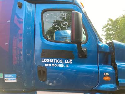 Freightliner Cascadia Front Door Assembly