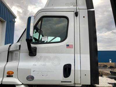 Freightliner Cascadia Front Door Assembly