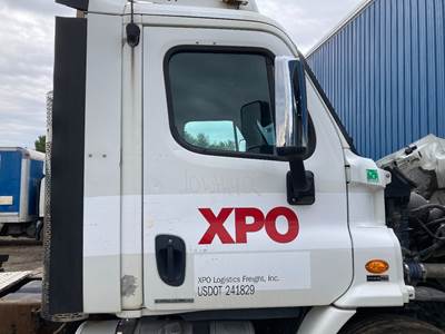 Freightliner Cascadia Front Door Assembly