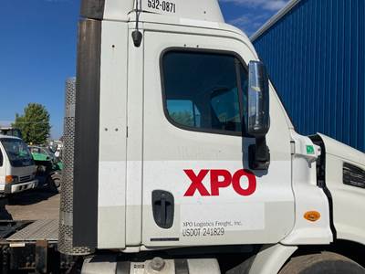 Freightliner Cascadia Front Door Assembly