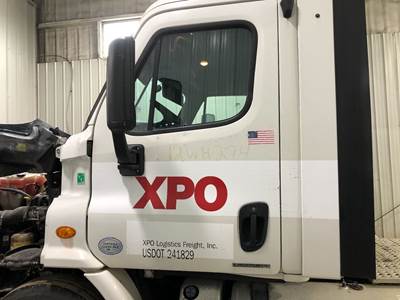 Freightliner Cascadia Front Door Assembly