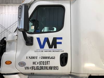 Freightliner Cascadia Front Door Assembly