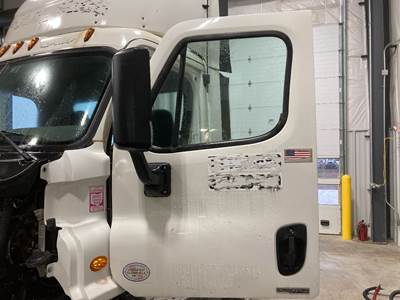 Freightliner Cascadia Front Door Assembly
