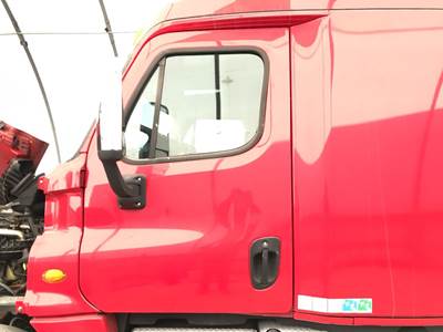 Freightliner Cascadia Front Door Assembly