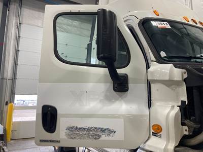 Freightliner Cascadia Front Door Assembly