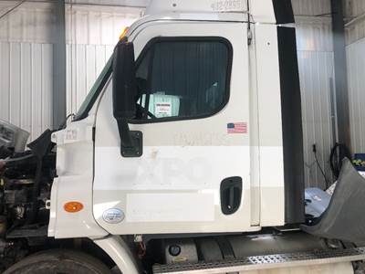 Freightliner Cascadia Front Door Assembly