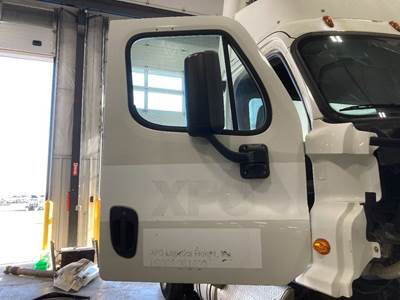 Freightliner Cascadia Front Door Assembly