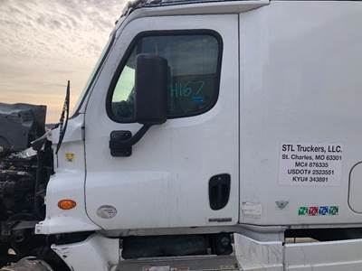 Freightliner Cascadia Front Door Assembly