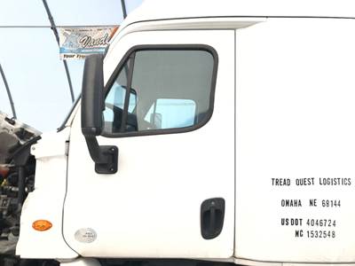 Freightliner Cascadia Front Door Assembly