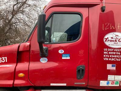 Freightliner Cascadia Front Door Assembly