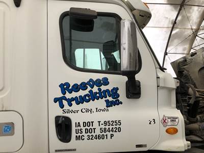 Freightliner Cascadia Front Door Assembly