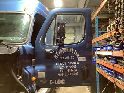 Freightliner Cascadia Front Door Assembly