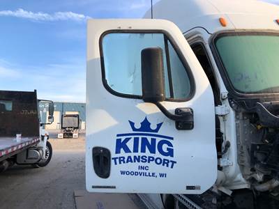 Freightliner Cascadia Front Door Assembly