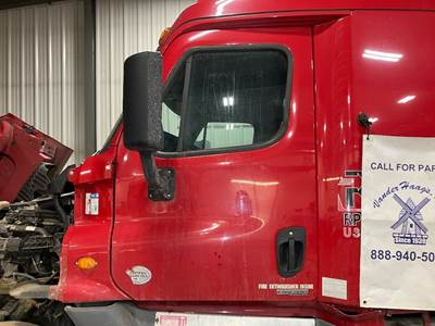 Freightliner Cascadia Front Door Assembly