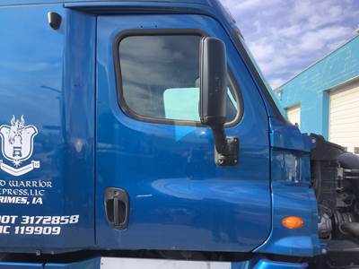 Freightliner Cascadia Front Door Assembly