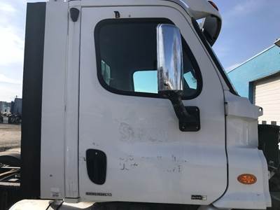 Freightliner Cascadia Front Door Assembly