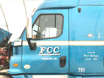 Freightliner Cascadia Front Door Assembly